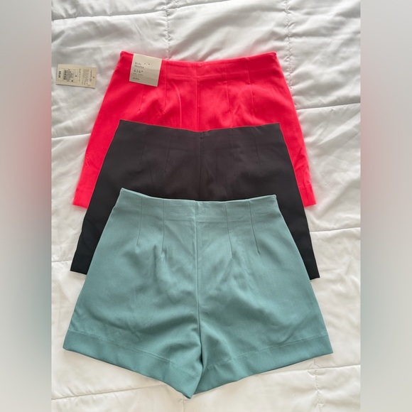 Bundle of 3 pairs of Size 4 “a new day” shorts - Picture 5 of 7